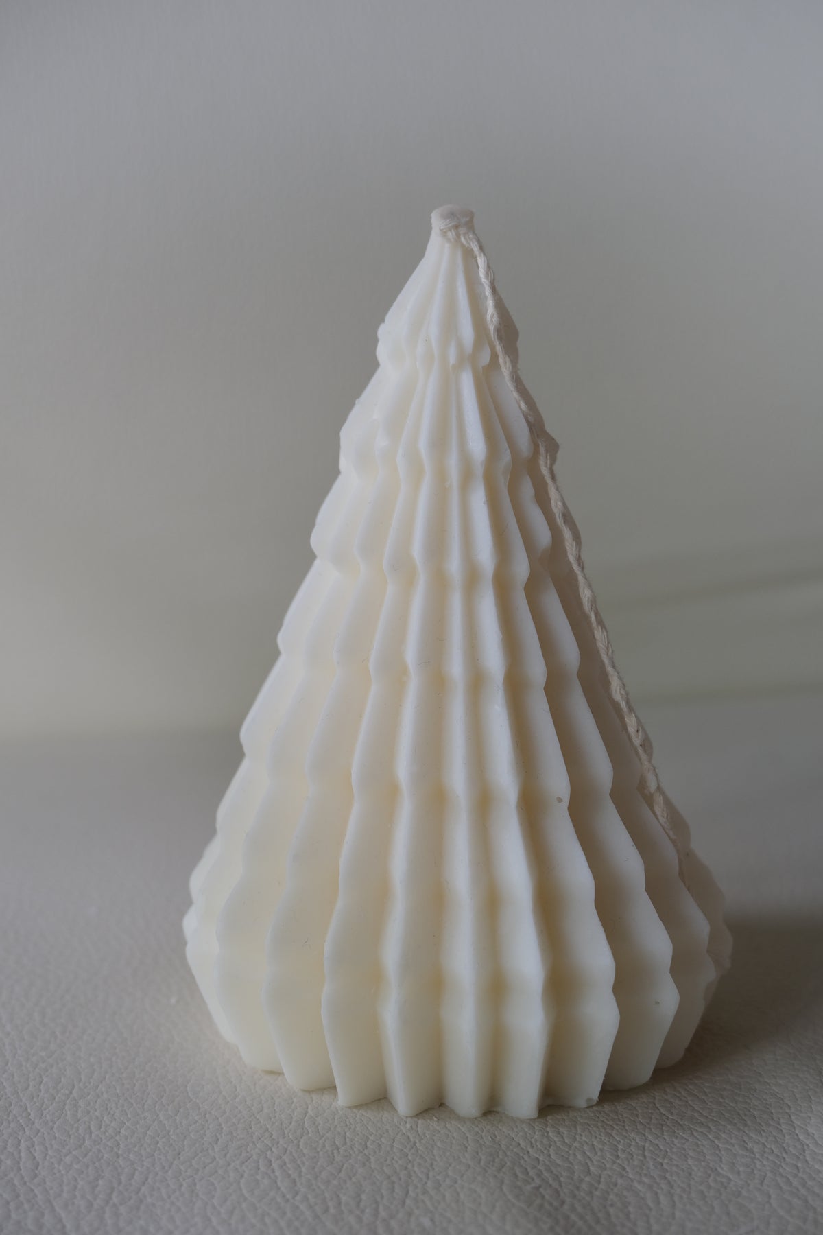 Large Sweeping Christmas Tree Candle