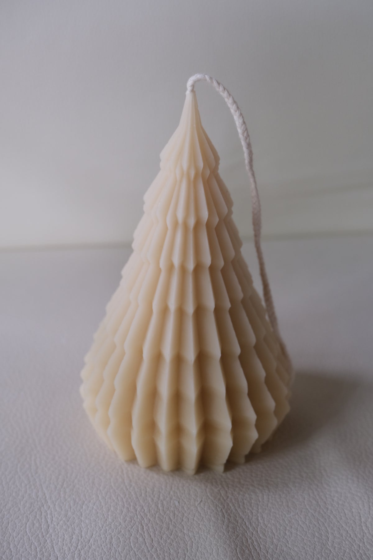 Large Sweeping Christmas Tree Candle